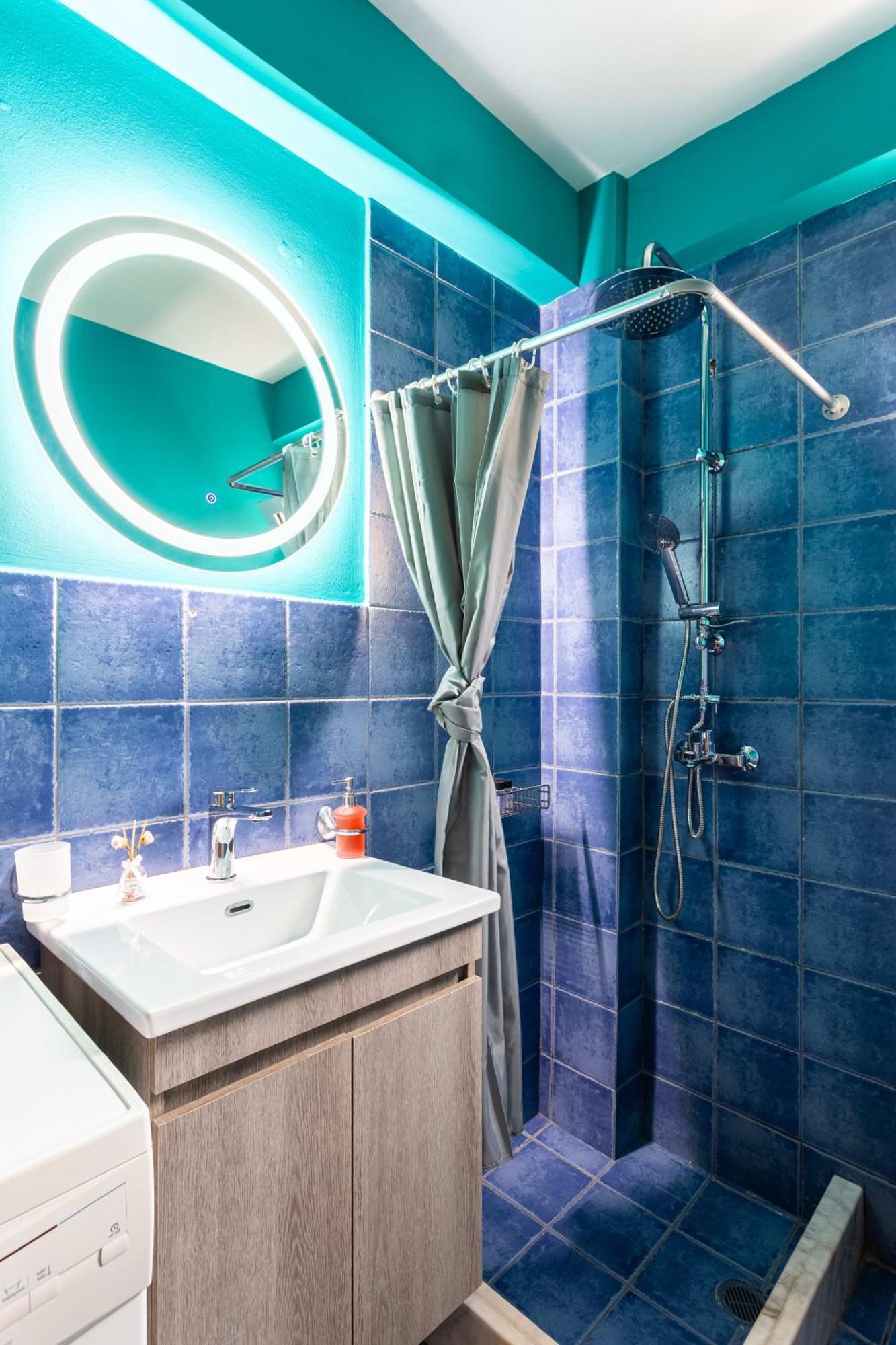 Downtown Central Suite With Private Parking Kalamata Exterior photo